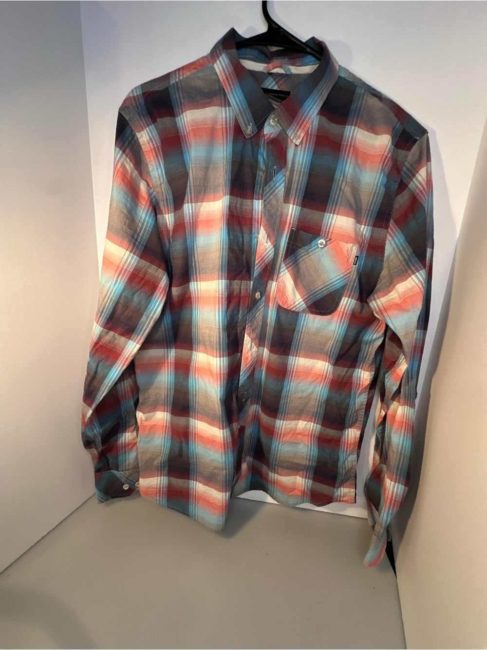 Nike SkateBoarding men’s Plaid Button-Down Shirt in Teal, Red and Black